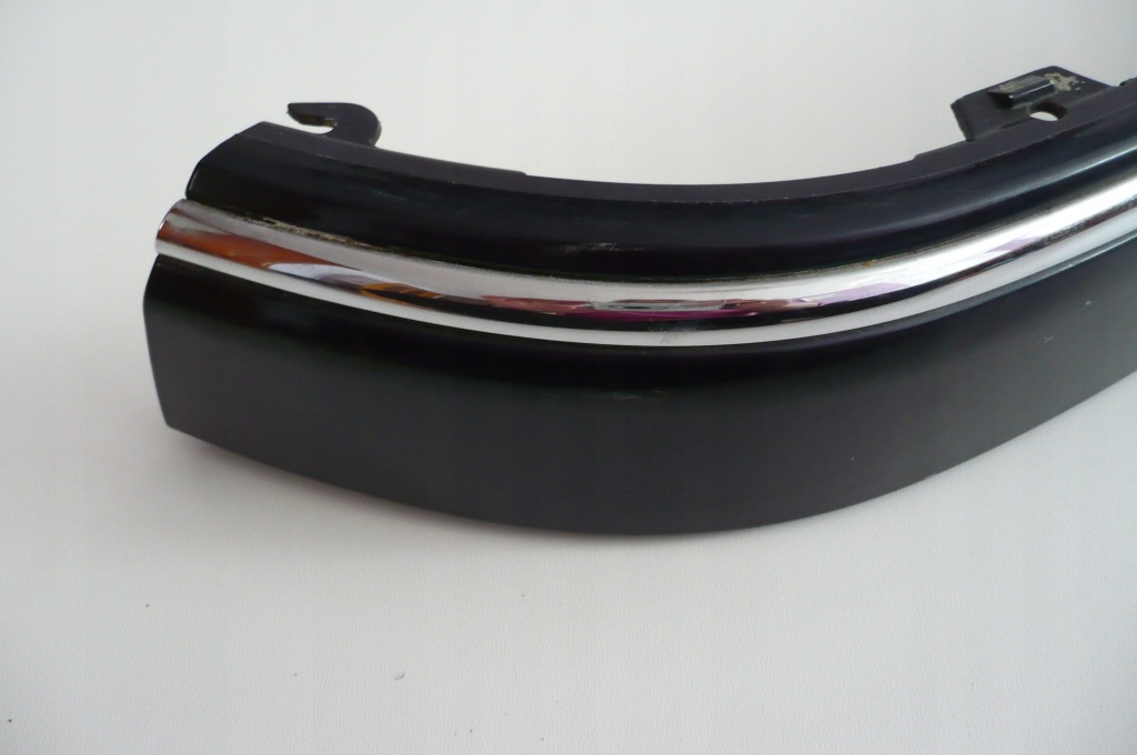 фото №8, Mercedes c-klasa w203 молдинг бампера задня права