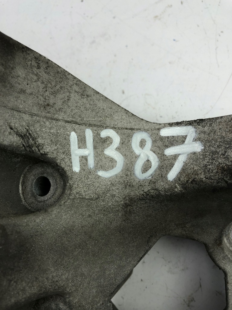 фото №7, Opel insignia 2.0 cdti кронштейн двигуна 55574721