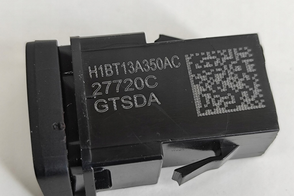 фото №6, Ford puma кнопка аварийный h1bt-13a350-ac 2020 22152720