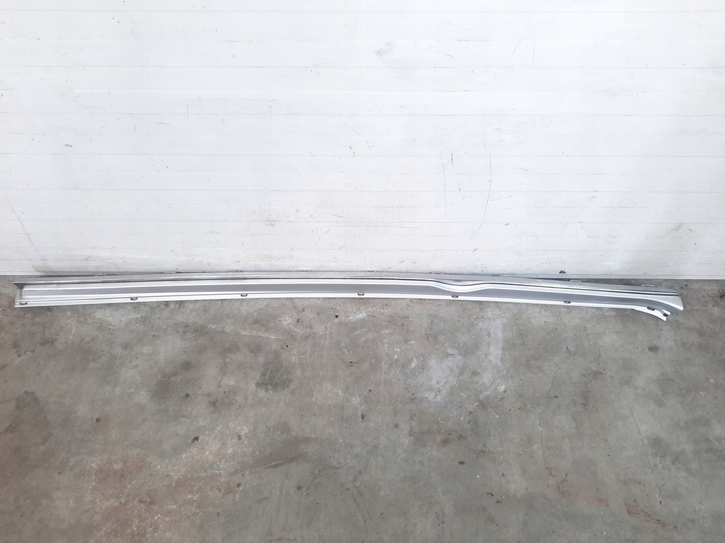 фото №1, Tesla s молдинг порог правая накладка порог