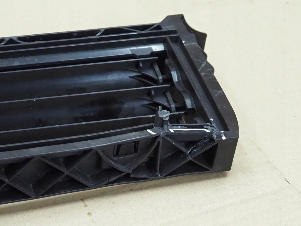 фото №6, Audi etron e-tron впуск повітря жалюзі 4ke121223