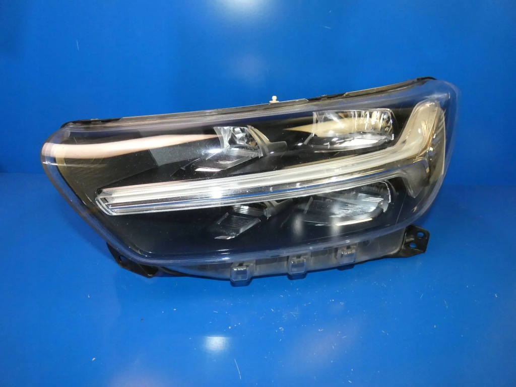 Купить Volvo xc40 фара левый перед передняя левая led версия angielska