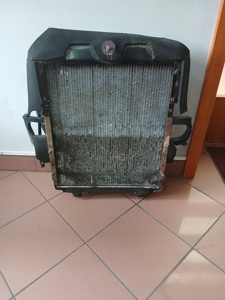 фото №1, Радіатор води 3,0d mitsubishi canter 2002