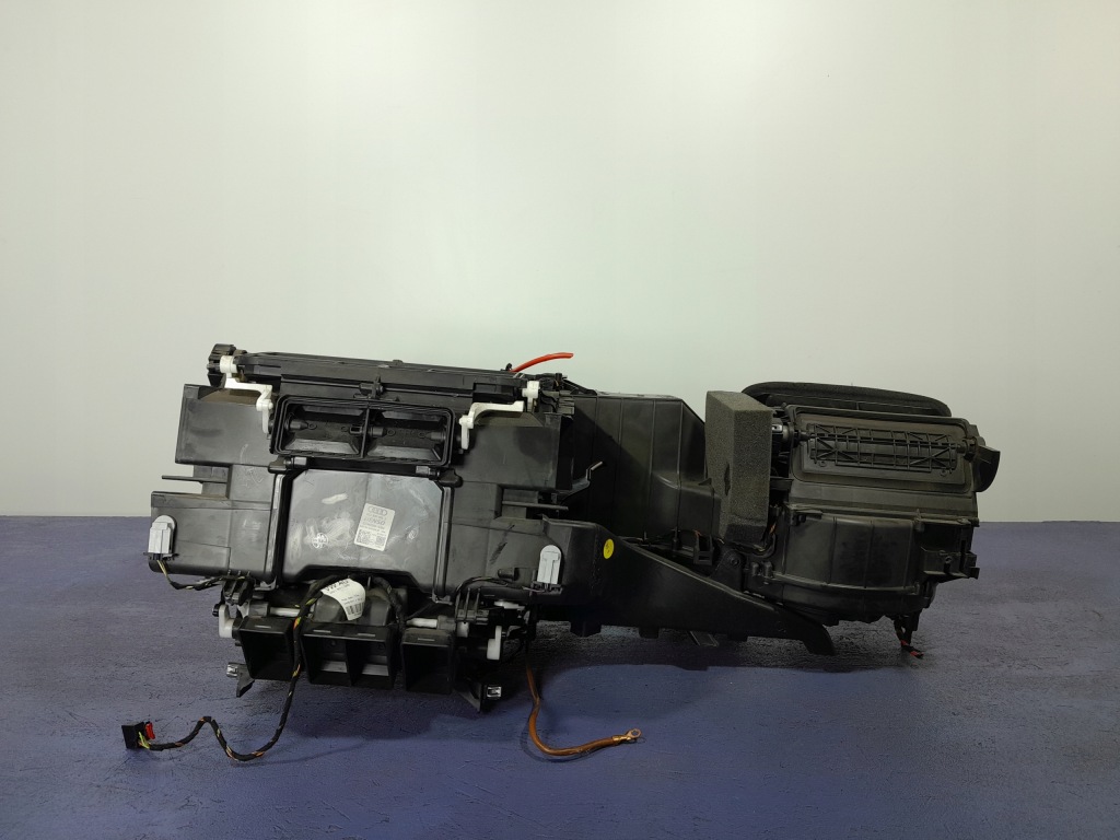 фото №1, Audi a6 c7 повітродувка обігрівач комплектна випарник 4g1820005j