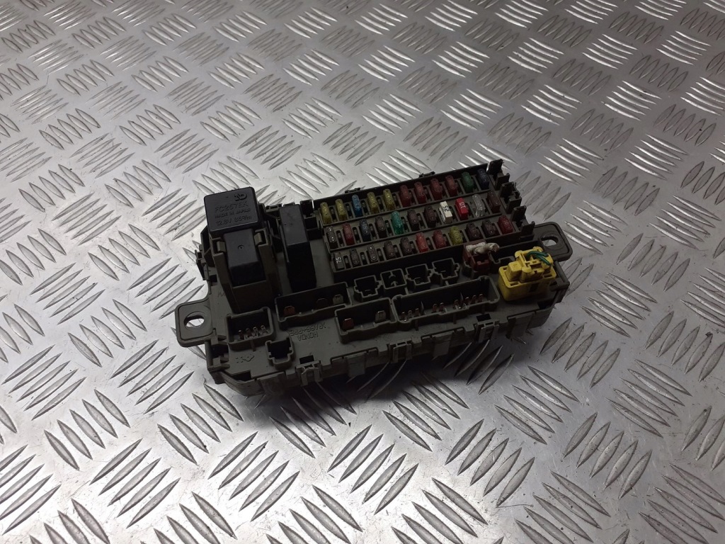 Купить Коробка предохранителей honda cr-v 2.0 38600-s04-g1