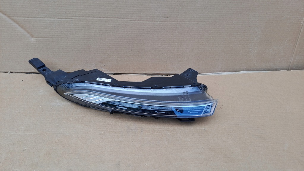 Купить Hyunday bayon правый  фара led drl 92208q0600 б/у