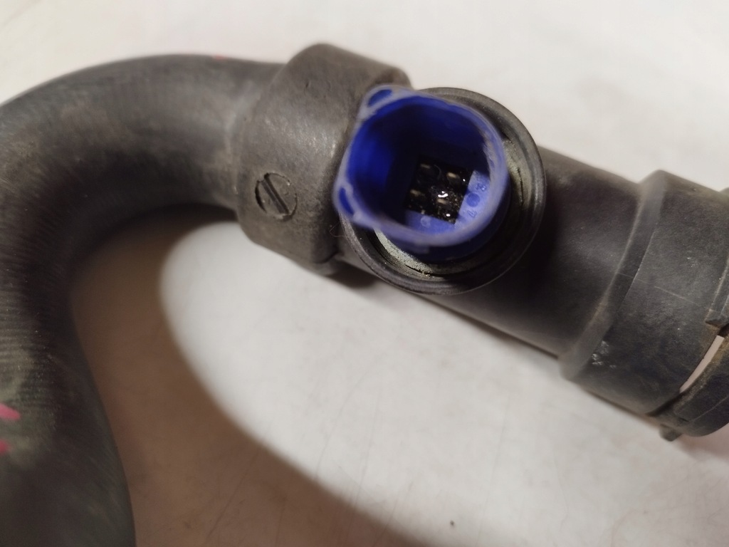фото №6, Audi a4 b5 lift 2.8b wąż труба системи охолодження 8d0121049d