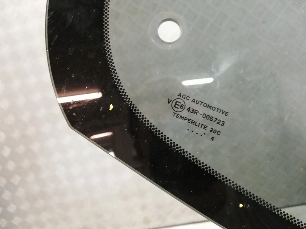 фото №3, Peugeot 108 citroen c1 ii стекло дверь правая задняя