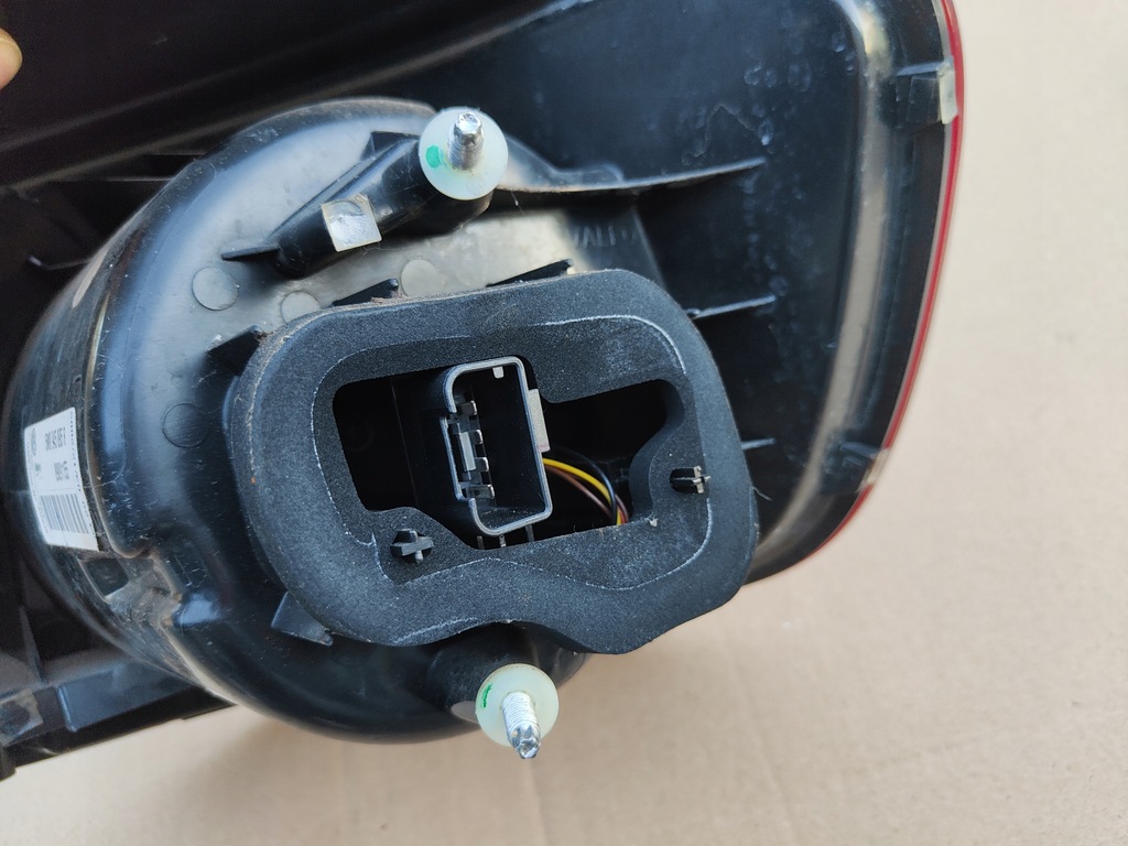 фото №4, Лампа задняя задняя левая led vw golf v plus, vi plus