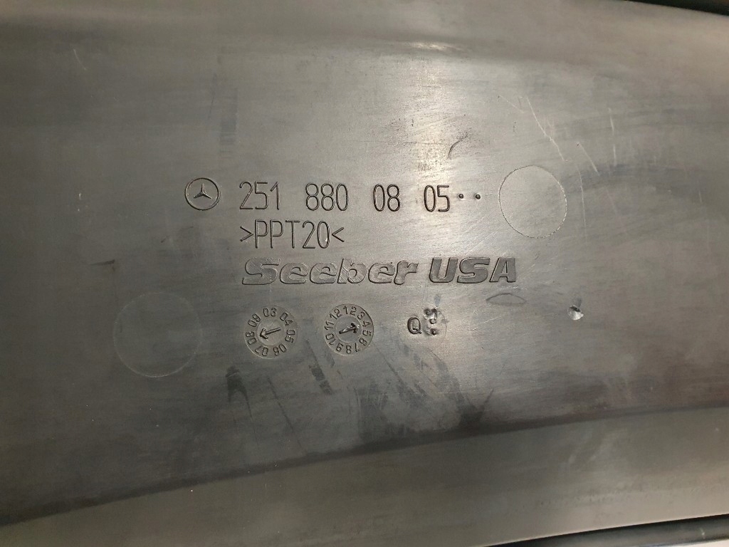 фото №15, Mercedes r-klasa w251 жабо слив капот