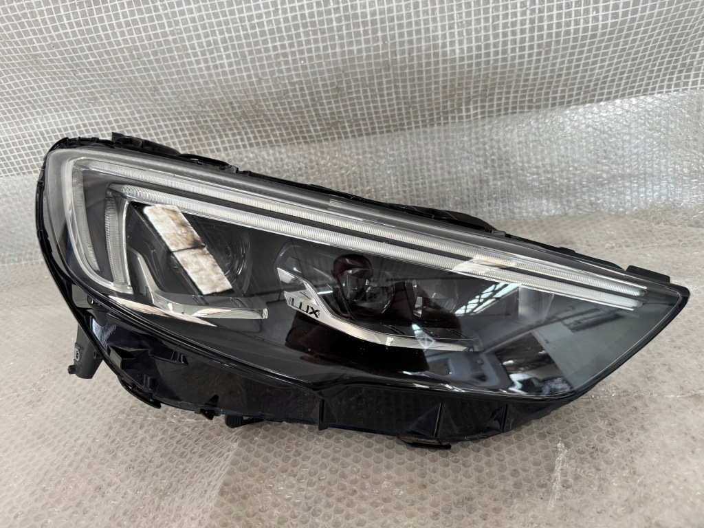 Купить Opel insignia 2 b 17- правый  фара full led