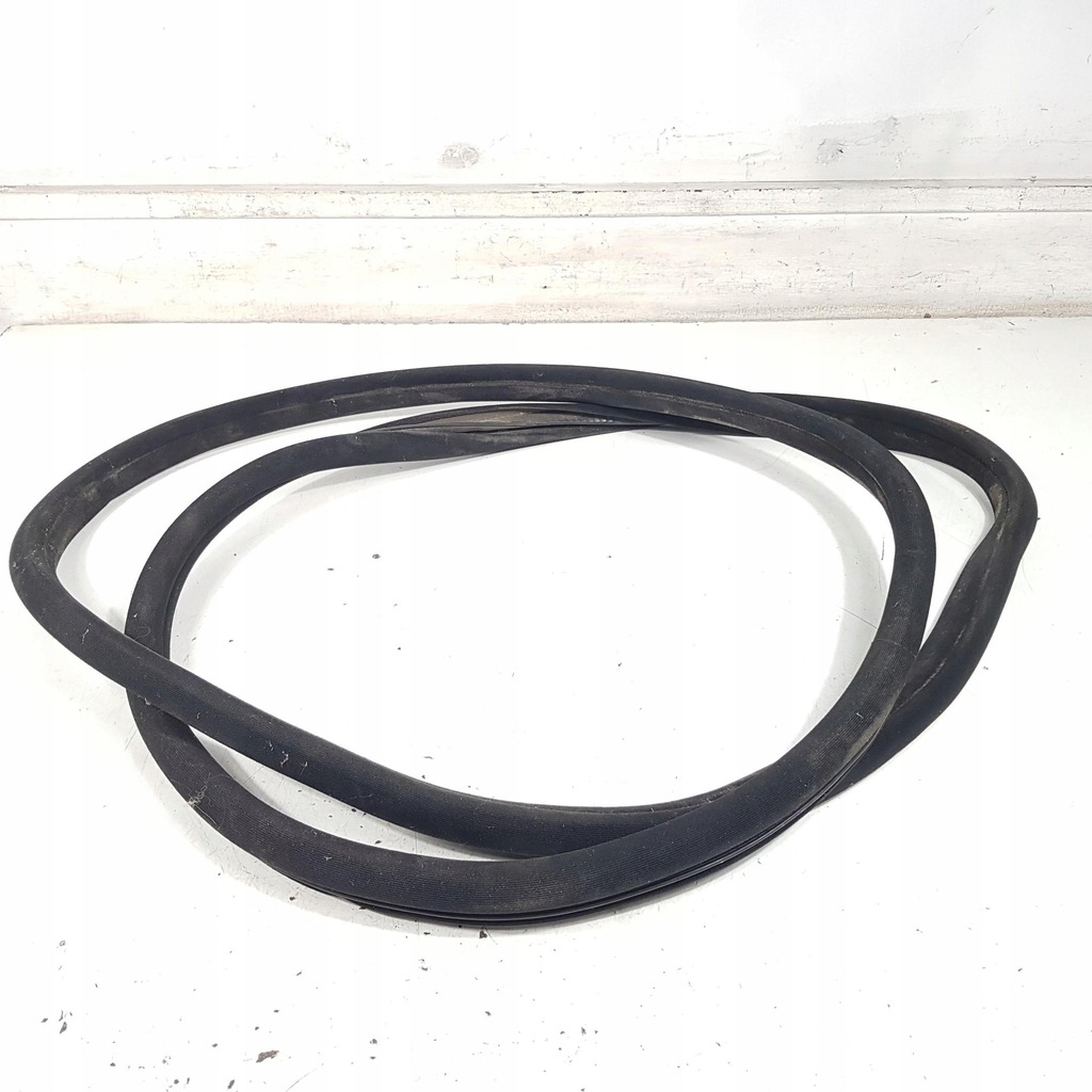 фото №1, Прокладка дверь левый перед mercedes w221 lift