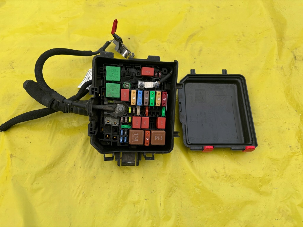 фото №6, Peugeot 208 ii 2008 ii корпус коробка предохранителей bsm