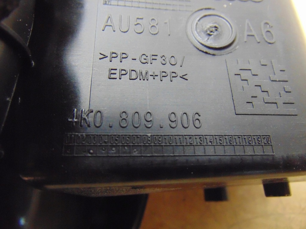 фото №13, Крышка заливной топлива кронштейн audi a6 c8 4k0809906