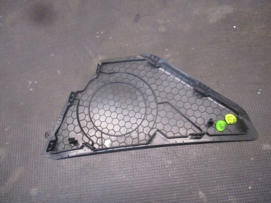 фото №3, Заглушка динамика правый перед audi a6 c8 18-23r