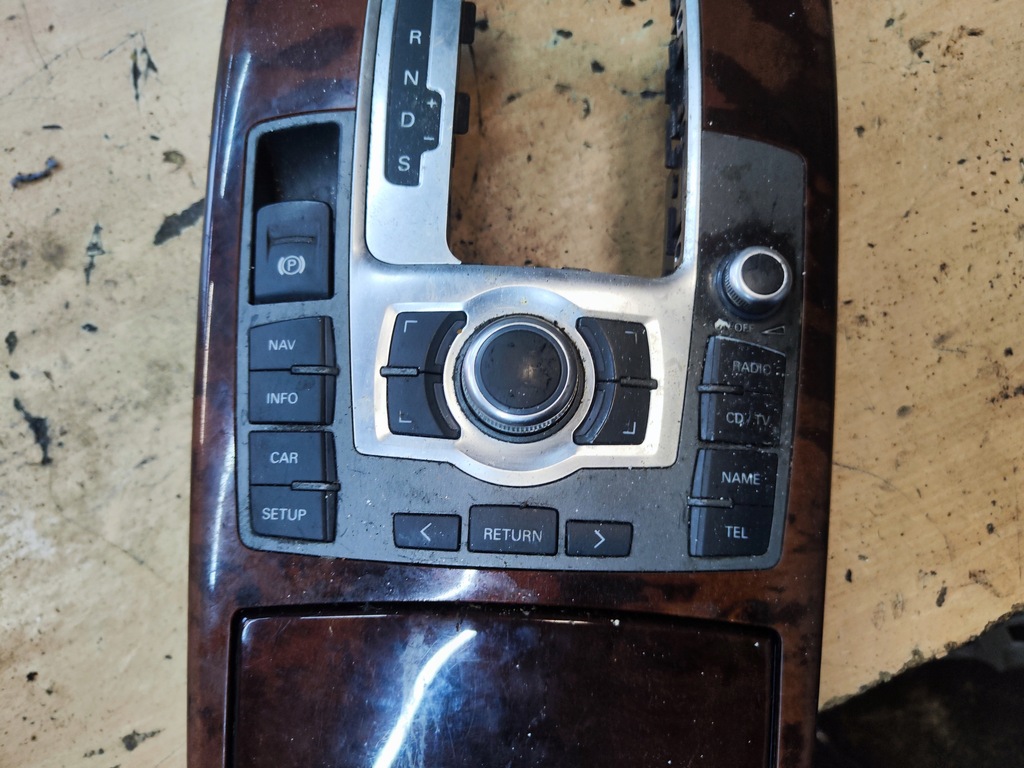 фото №5, Audi a6 c6 панель рамка mmi