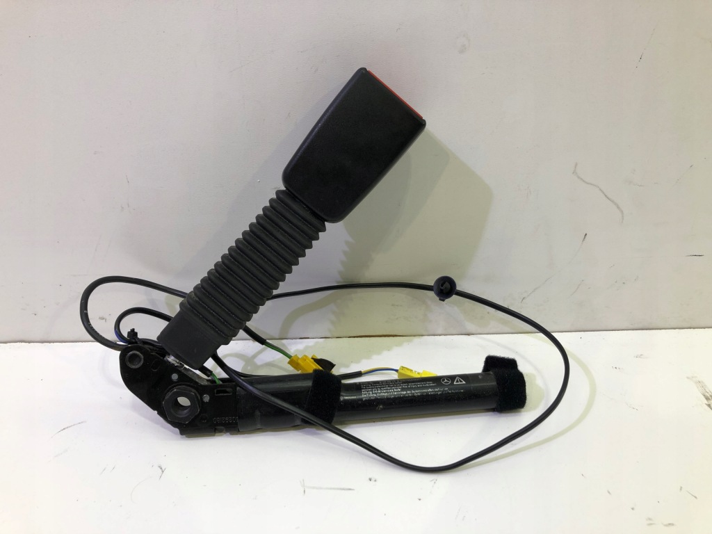 Купити Mercedes w219 cls натягувач лівий a2198600769