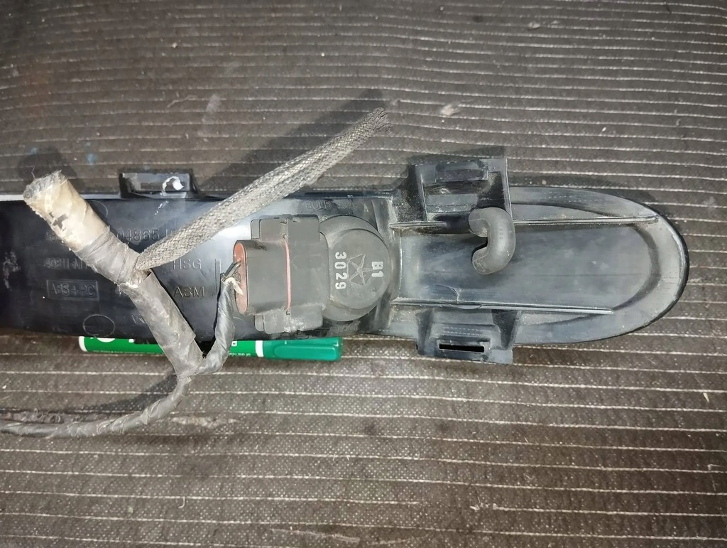 фото №9, Поворотник левый задняя задний 04865489ad dodge viper srt-10 06 r