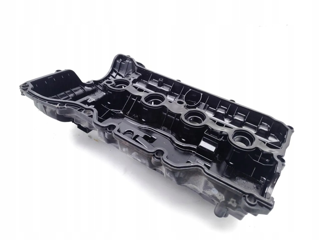 Mazda cx-30 крышка клапанов 2.0 skyactiv-g бензин 114kw 155 hp pe2910210 Оригинал