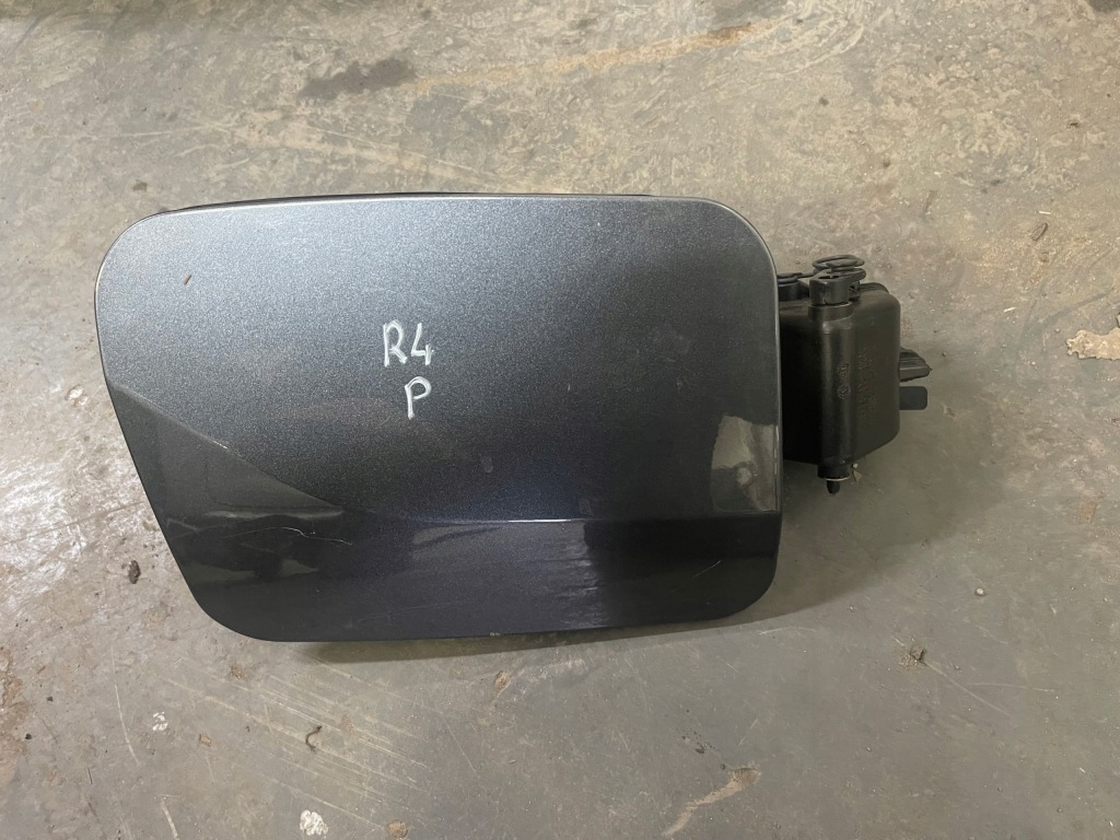 фото №1, Toyota rav4 крышка зарядки 7445842010