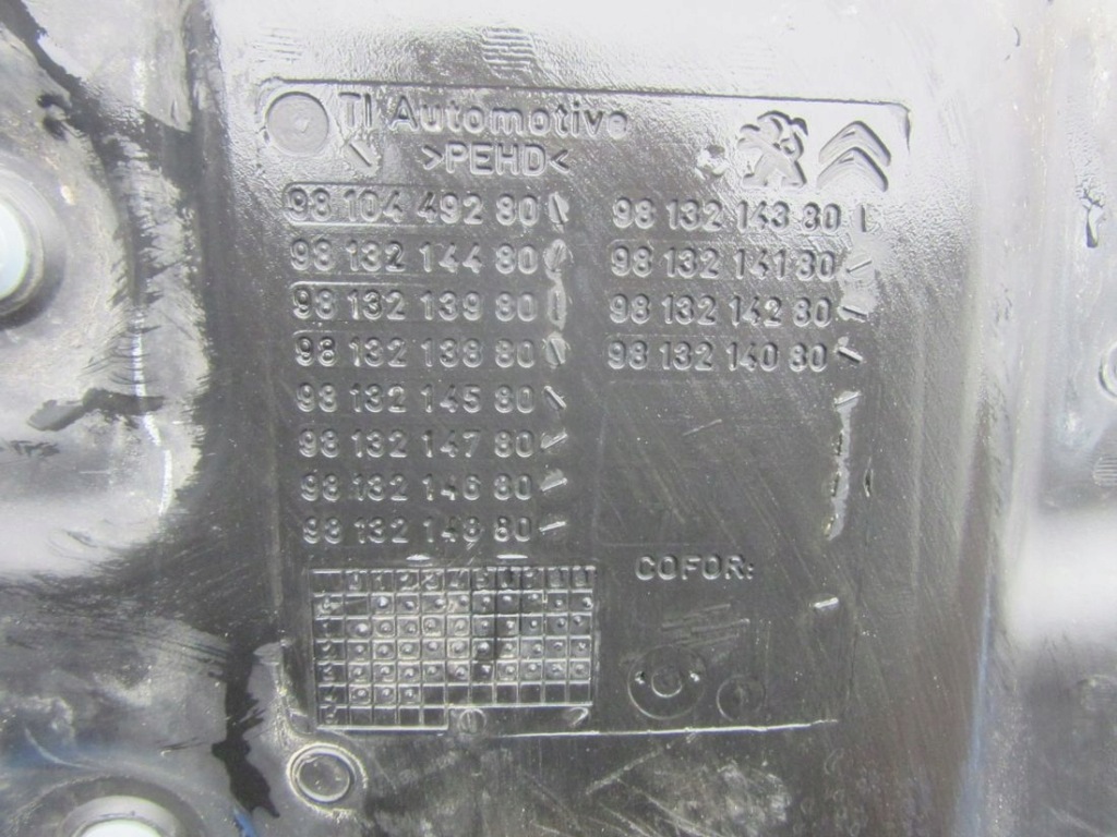 фото №12, Opel grandland x 1.6d 2017 бак топлива bak заливная горловина