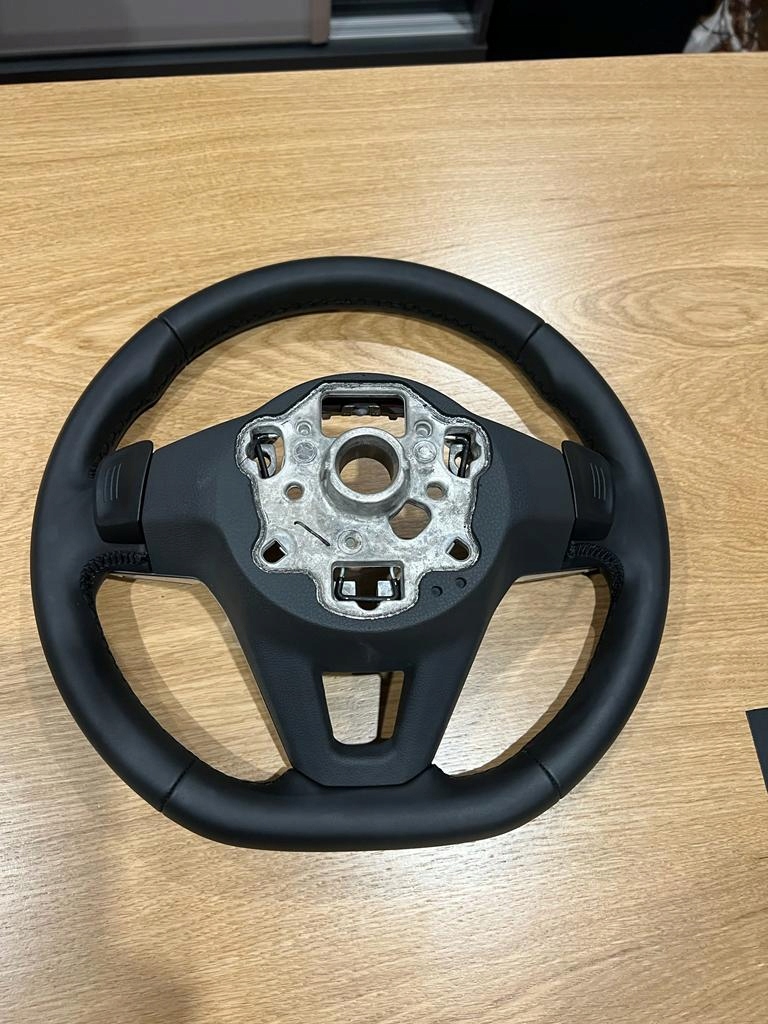 фото №11, Повітропровід multi vw t-roc пелюстки перемикання шкіра