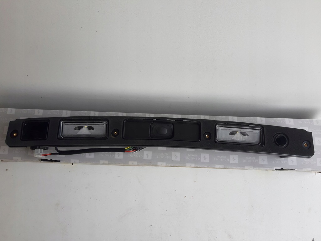 фото №1, Ferrari california t накладка крышки nowa org