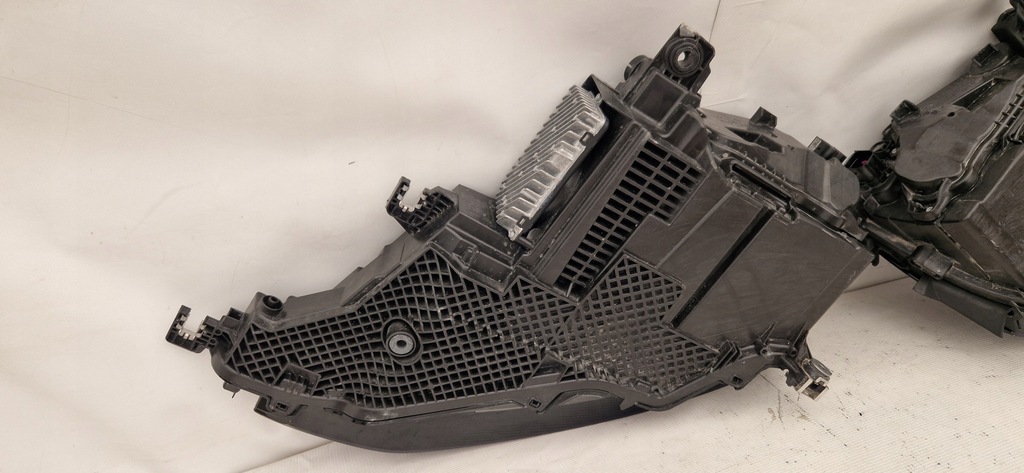 фото №13, Audi e-tron gt 4j3 full led matrix лампа передняя левая + правая