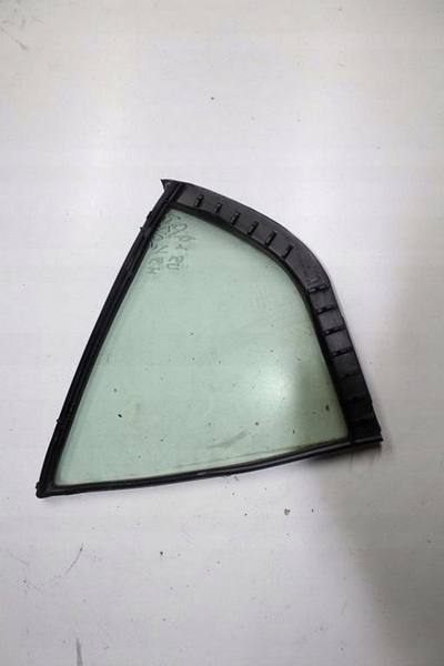 Купить Toyota prius 02 стекло задний  правый