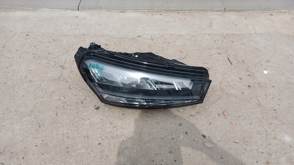 фото №1, Skoda fabia iv лампа передняя led правая 6vb941016