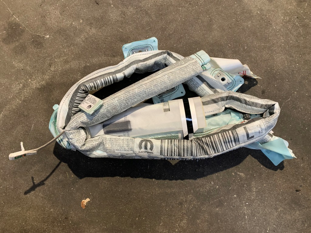 фото №1, Alfa romeo stelvio шторка безопасности левая оригинал 505353430