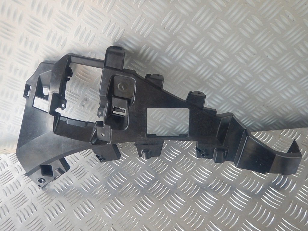 фото №1, Audi q8 s-line правий напрямна бампера перед