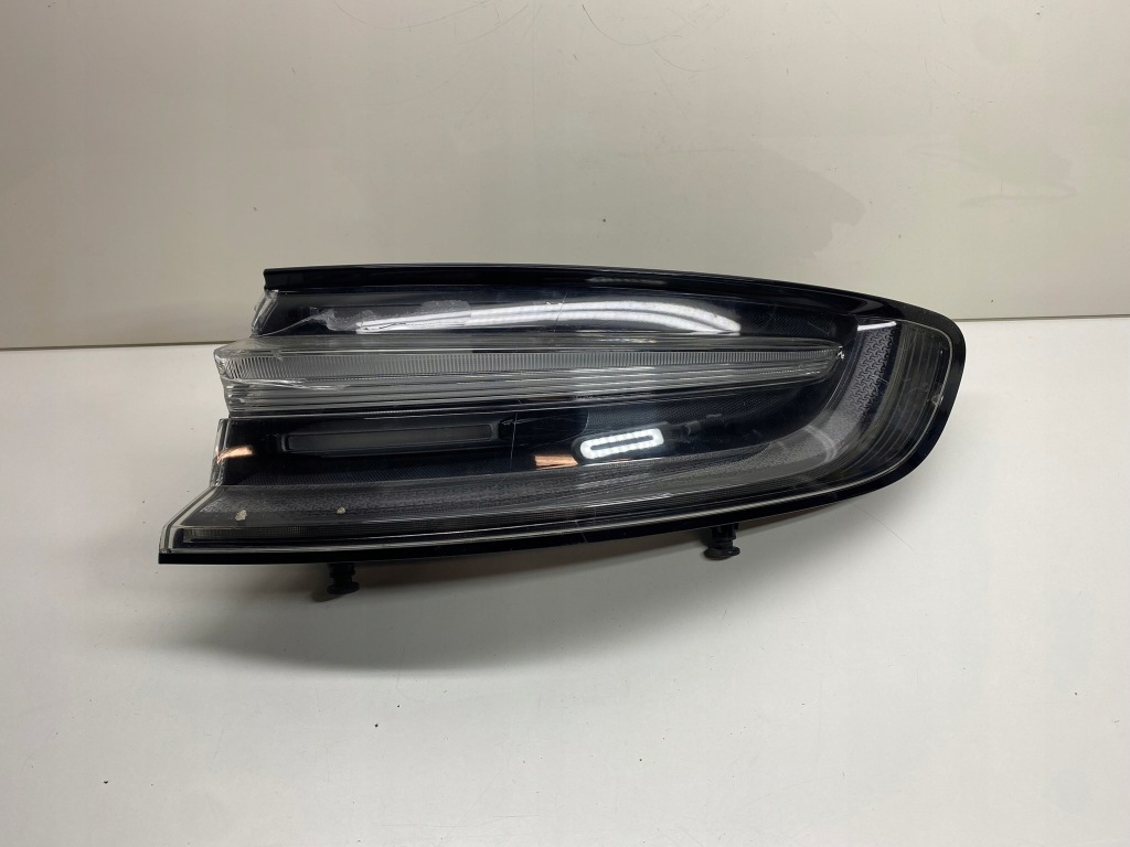 Купити Porsche macan фара правий правий задній задня led 95b945092s