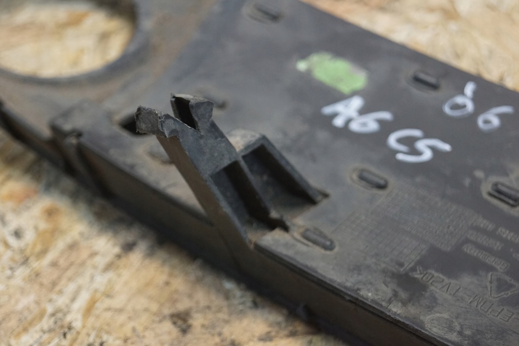 фото №8, Решітка бампера лівий перед audi a6 c5 4b0807681s