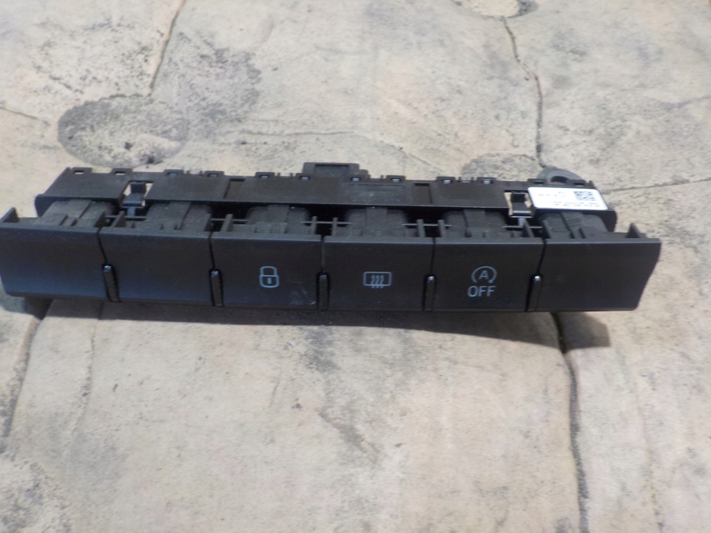 фото №1, Przyciki консоли 5ja927132 skoda rapid 2015r 1.2tsi