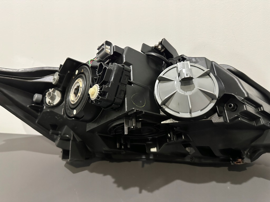 фото №10, Honda crz cr-z лампа левая обычная europa