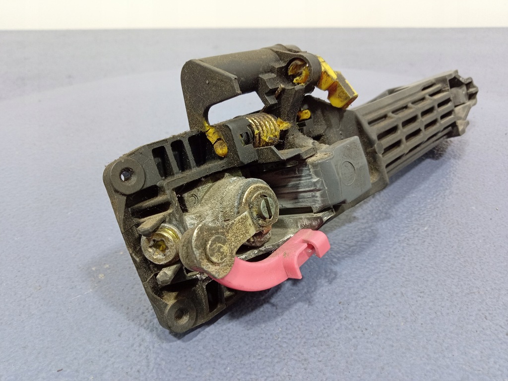 фото №6, Toyota avensis verso ручка дверь перед левая 1e2