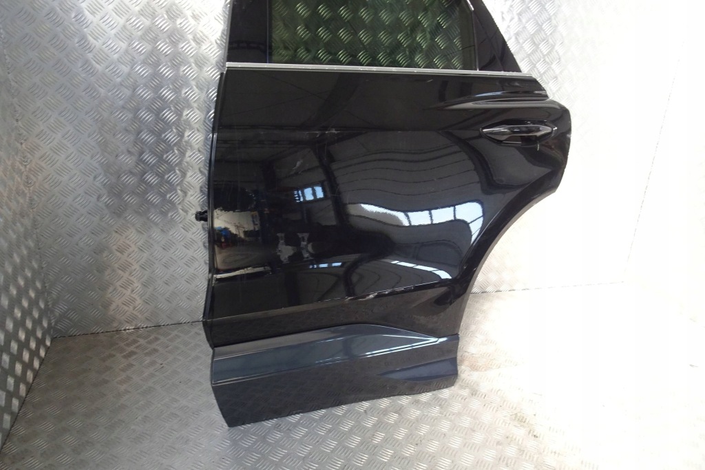 фото №3, Audi q4 e-tron - дверь задние левая