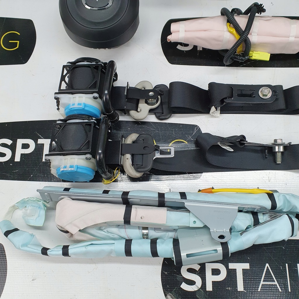 фото №7, Mazda cx5 ii приборная панель консоль подушки безопасности ремни подушка безопасности