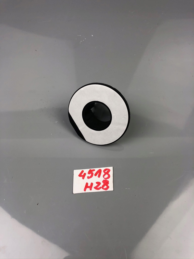 фото №1, Держатели датчиков pdc vw golf + plus