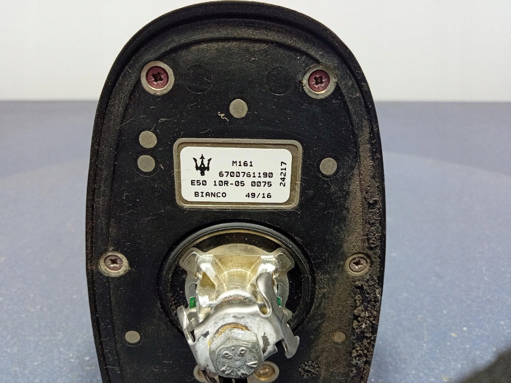 фото №7, Maserati levante антенна радио плавник 6700761190