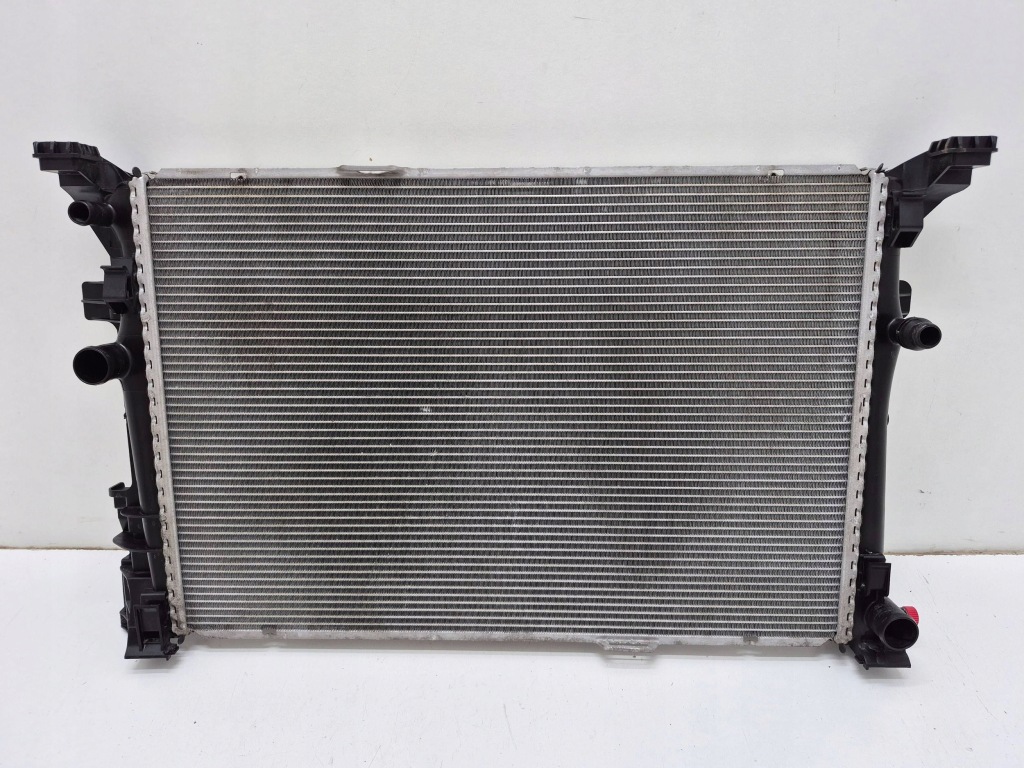 Купить Mercedes a176, b246, cla117 радиатор воды