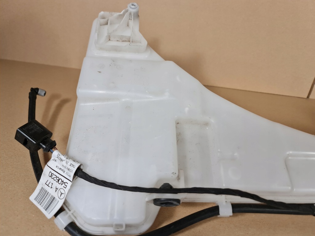 фото №9, Бак омивача mercedes w177 a45 w247