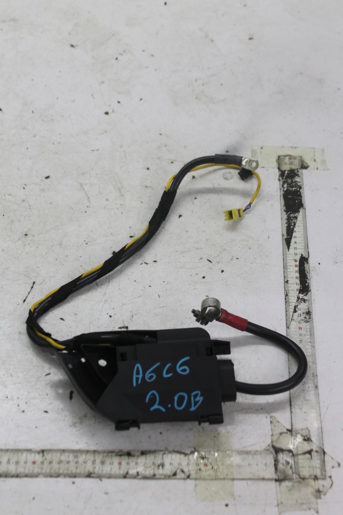 фото №1, Клемма корпус 4f0971812a audi a6 c6 2.0 tfsi 04-