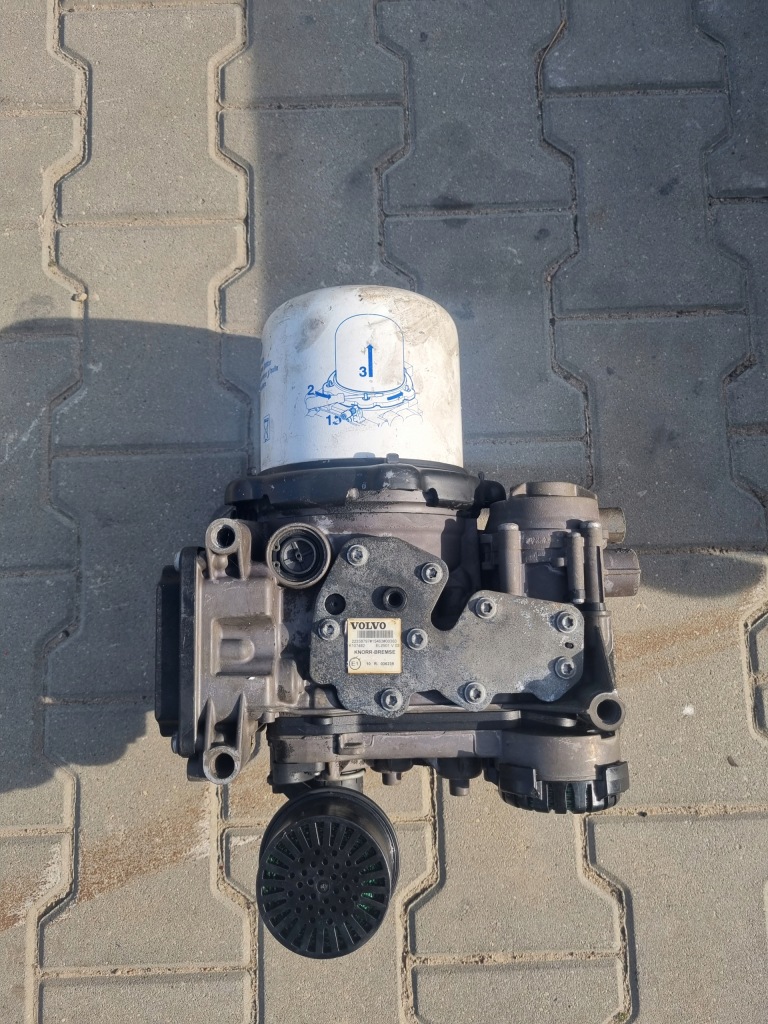 фото №1, Клапан осушитель воздуха apm volvo fh 4 fm 4 fmx 4 euro 6