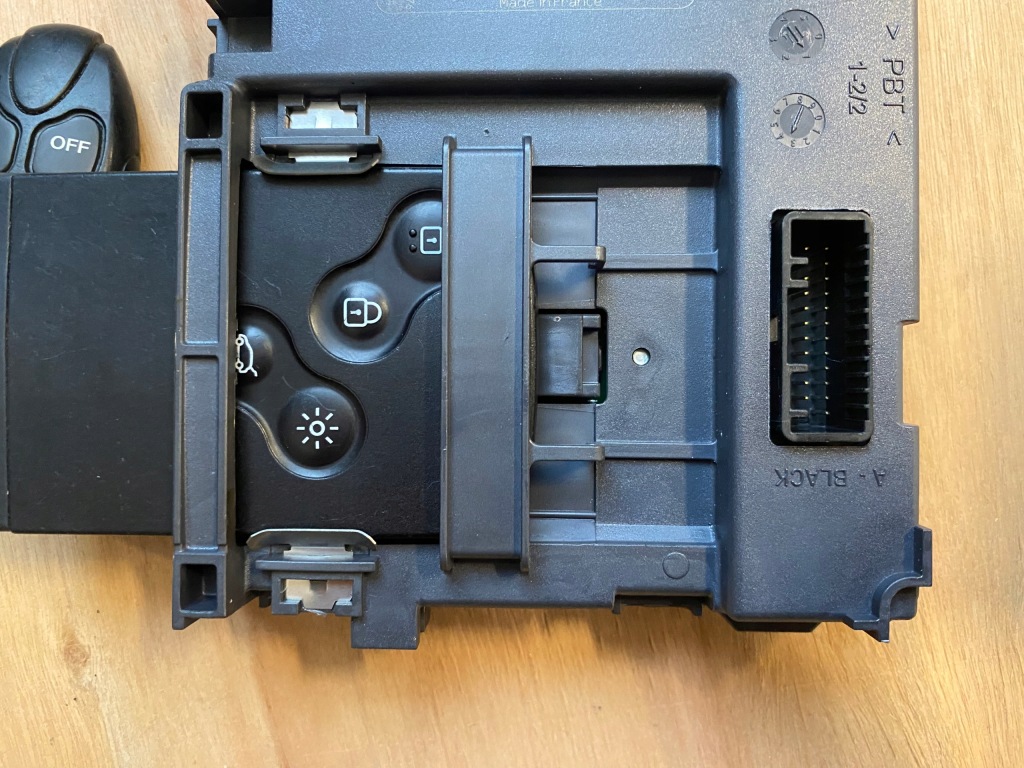 фото №9, Renault captur clio зчитувач карта 285906535r 13-19 ключ замок запалювання оригінал