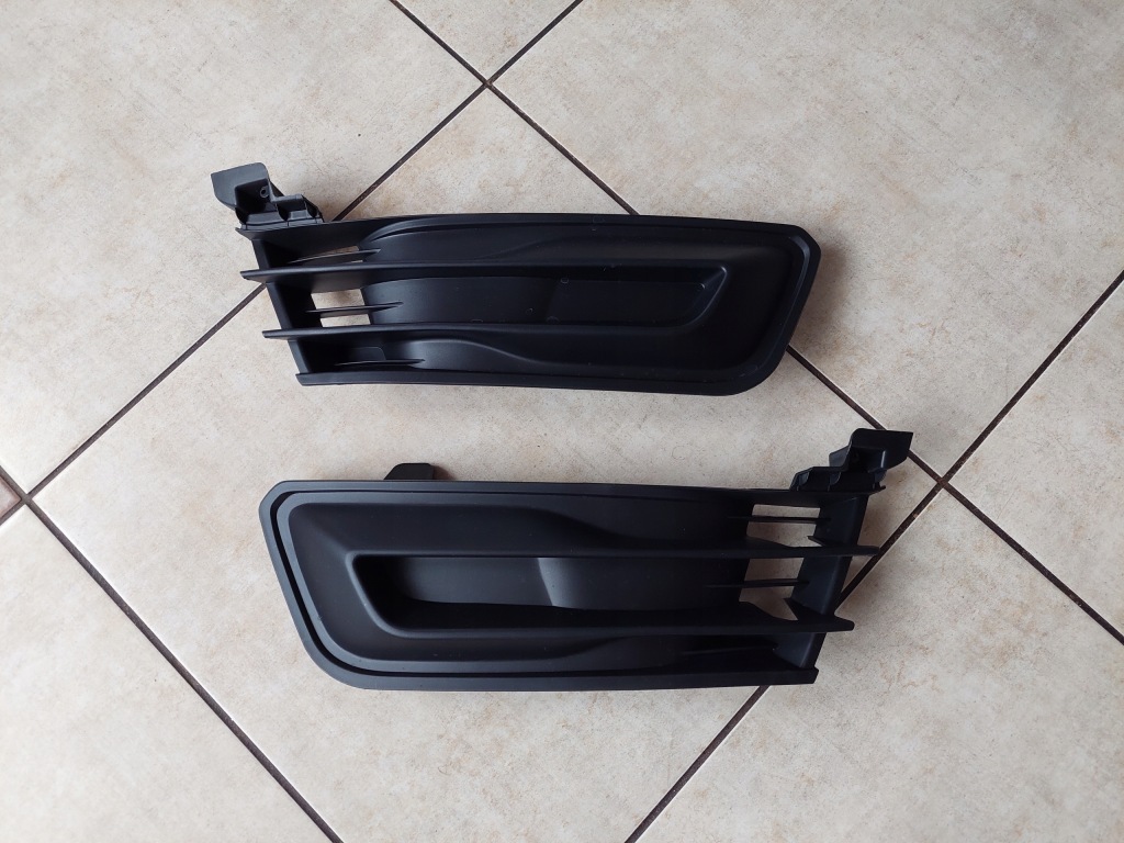 фото №1, Решётка бампера - левая правая - renault captur lift