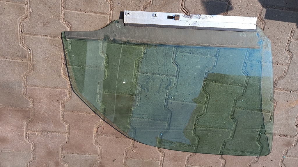 фото №1, Стекло правый перед opel meriva 1.7tdi 03r