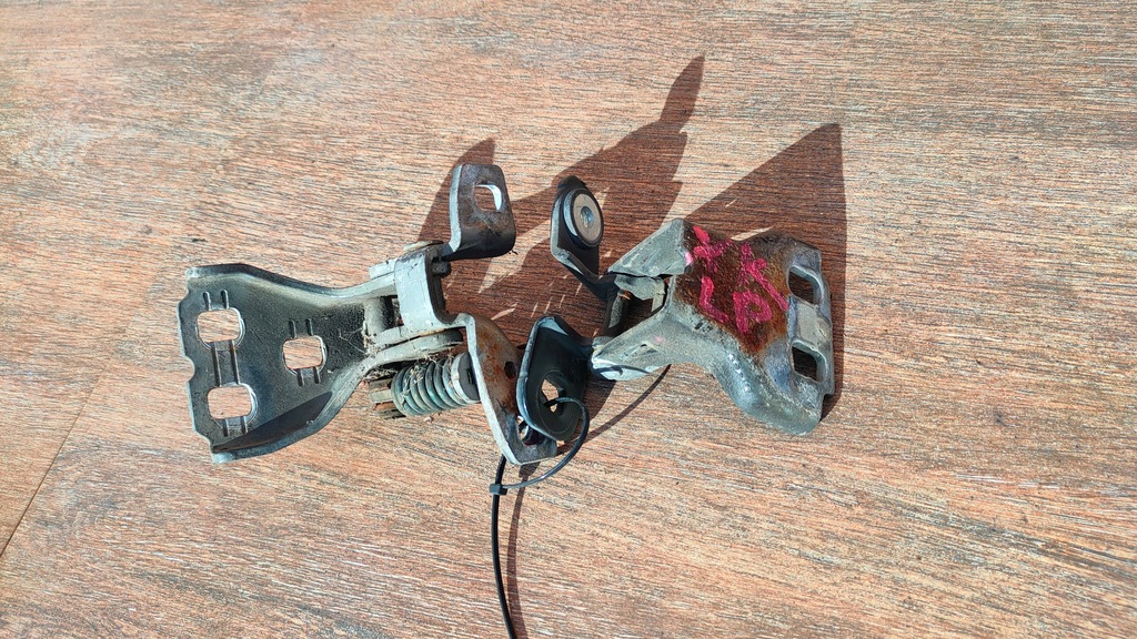 фото №1, Jeep commander 5-10r xk петли дверь левый перед