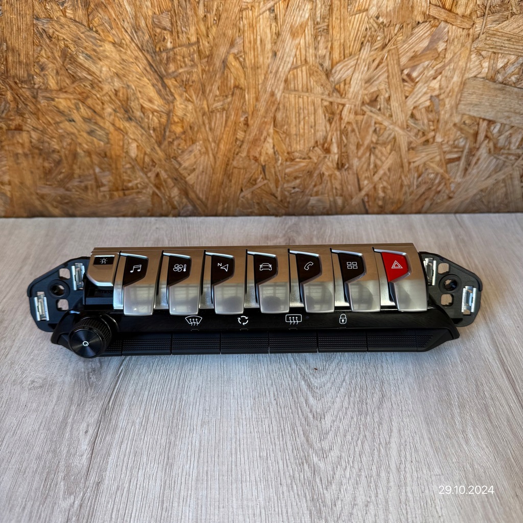 фото №1, Панель кондиционера peugeot 3008 ii 98249155dx